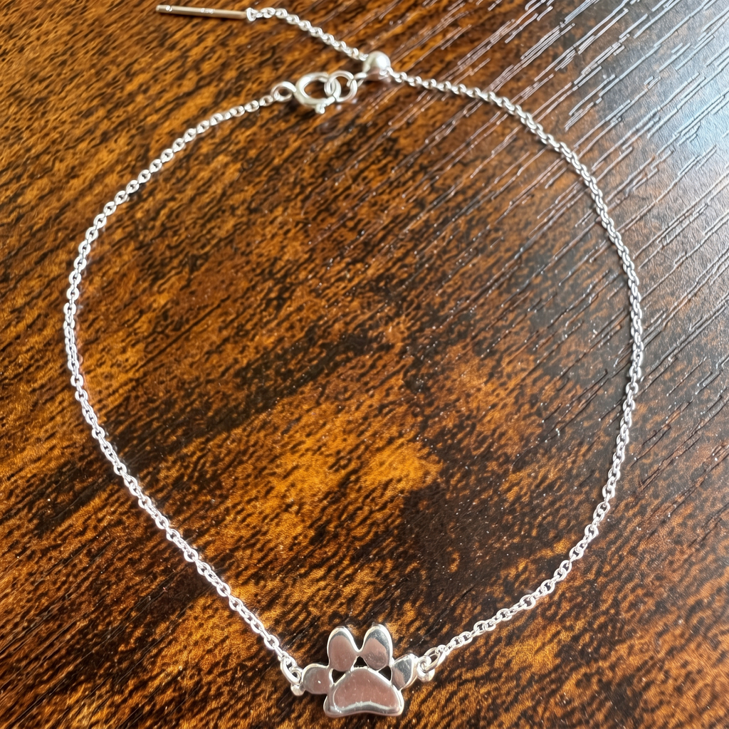 Paw Bracelet in Silver