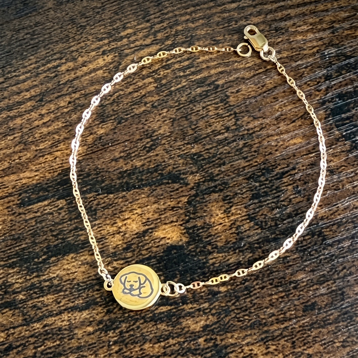 Round Engravable Charm Bracelet in Gold